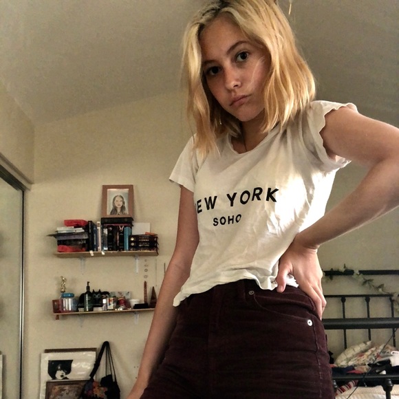 Brandy Melville Tee - Picture 1 of 3